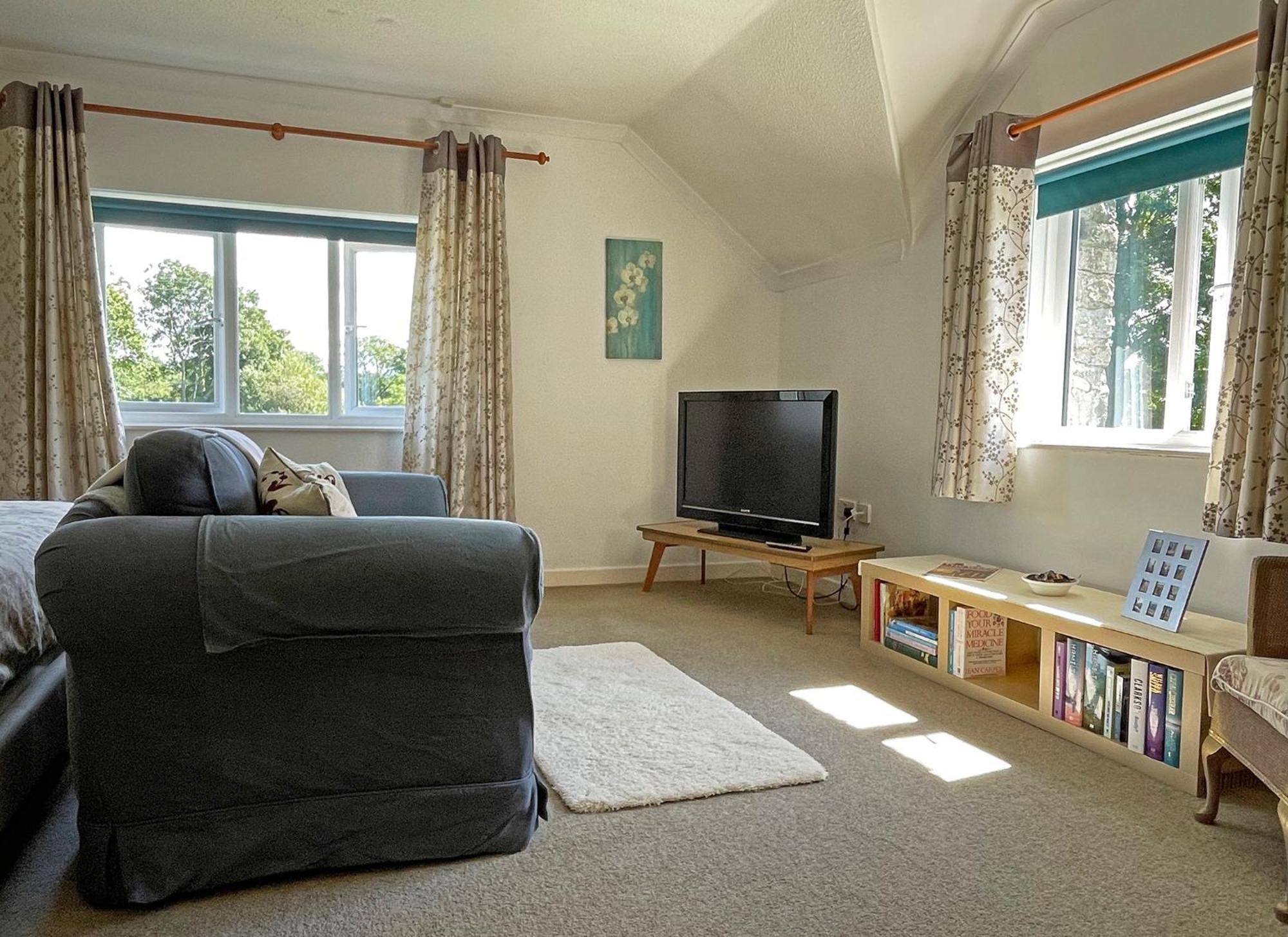 Maesyfelin Isaf B&B Llanybyther Buitenkant foto