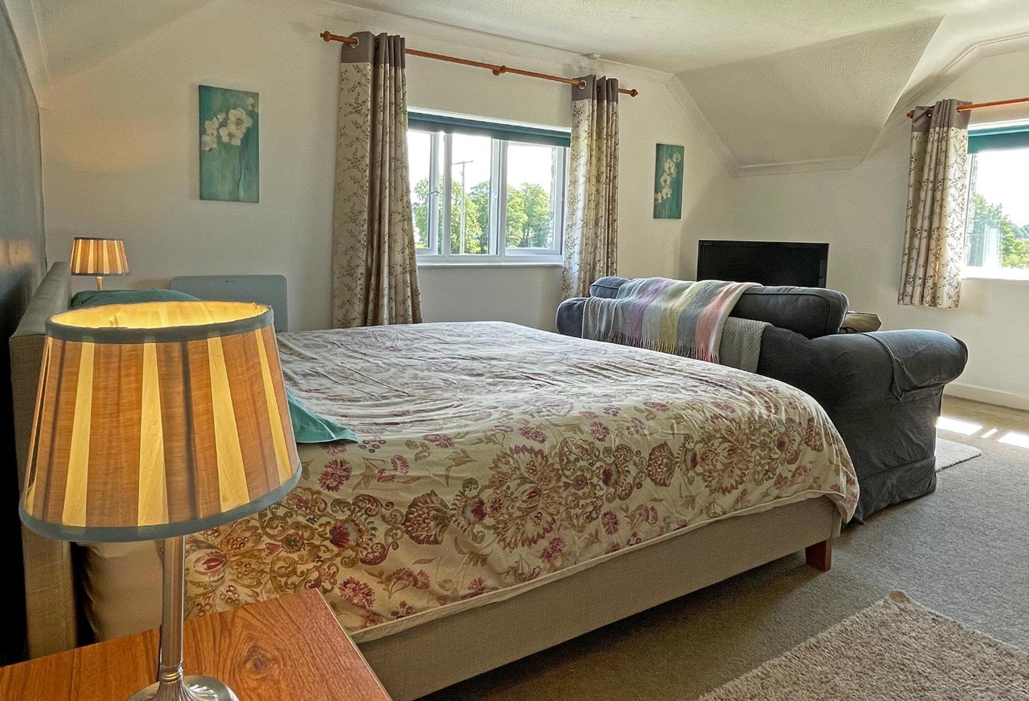 Maesyfelin Isaf B&B Llanybyther Buitenkant foto